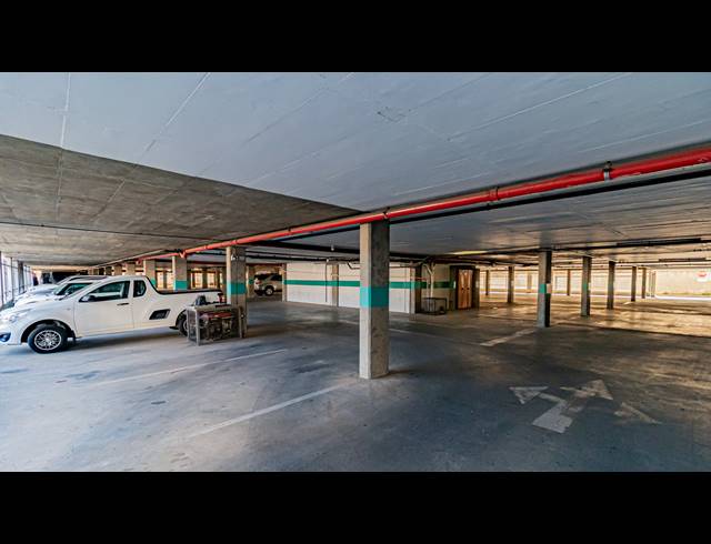 800M² OFFICE TO LET IN FERNDALE